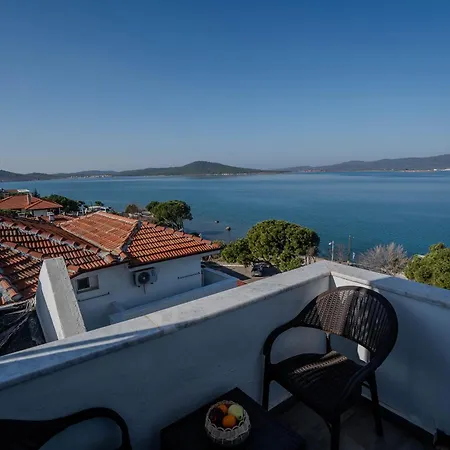 çamlık 87 Ayvalık Otel *