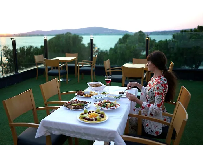 Отель Camlik 87